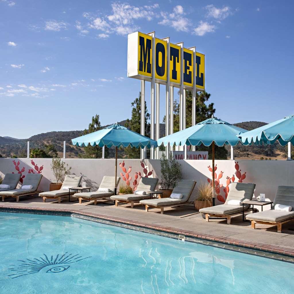Skyview Los Alamos - 21 & Over Pool Faciliteter billede