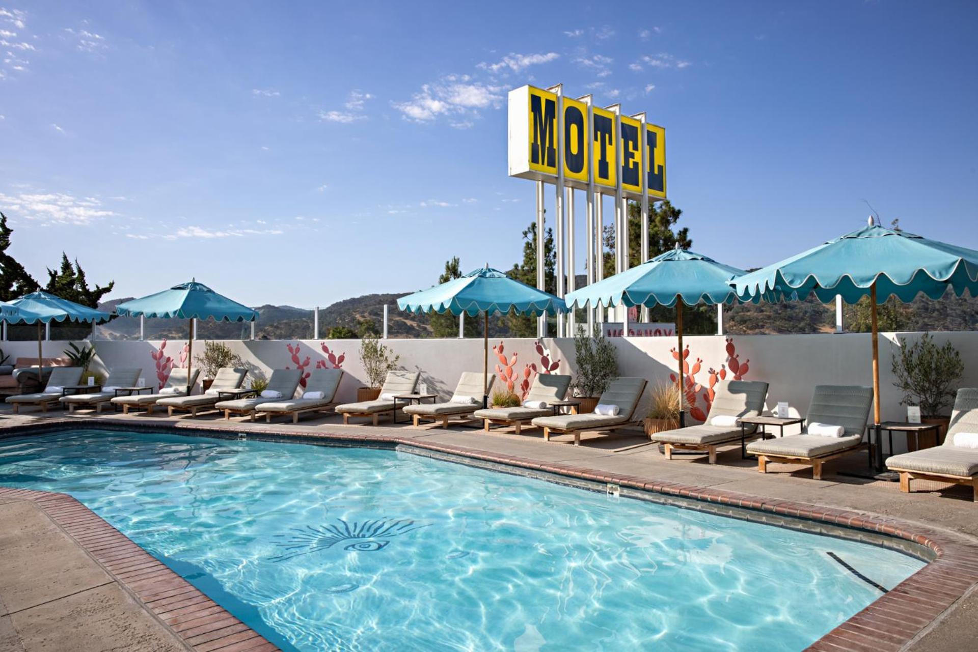 Skyview Los Alamos - 21 & Over Pool Eksteriør billede
